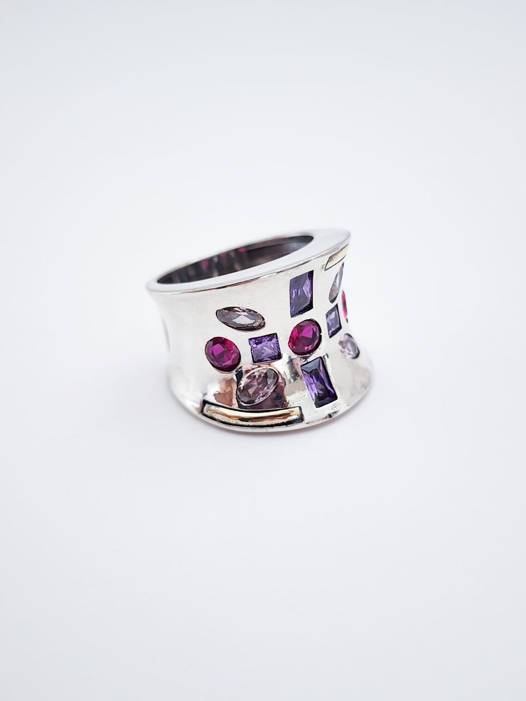 Twisted Harmony Ring