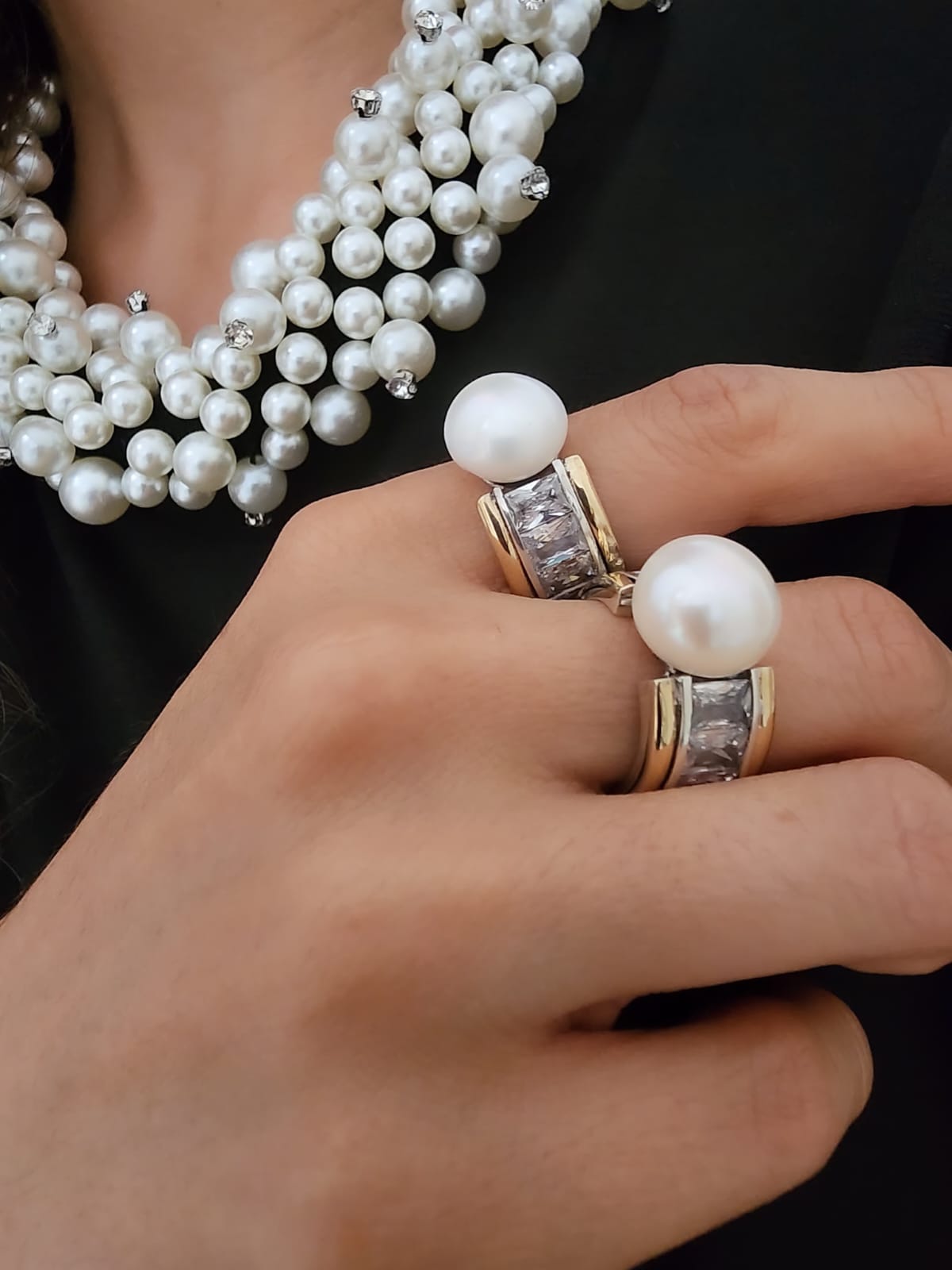 Veloura Pearl Ring