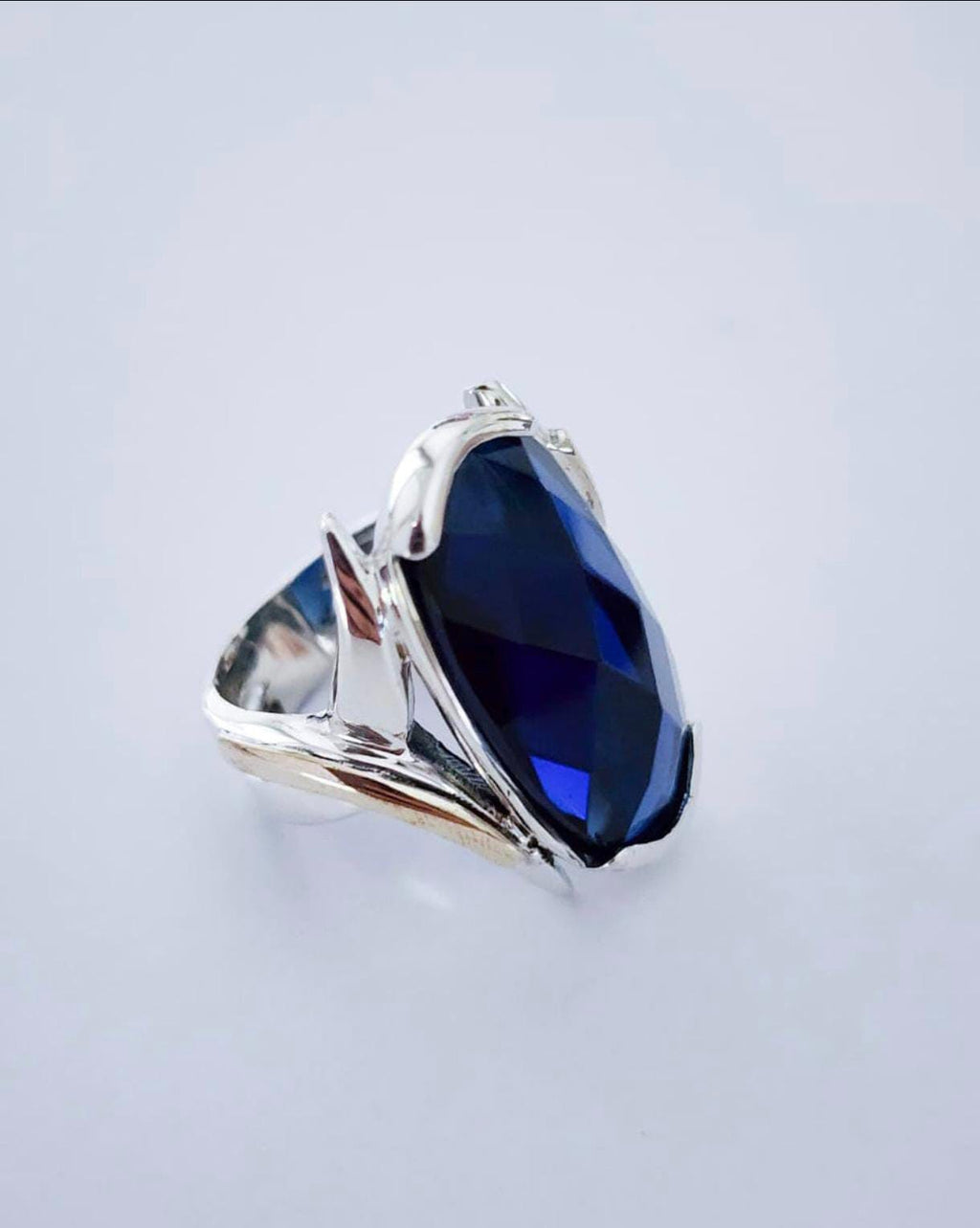 Midnigth Bloom Ring