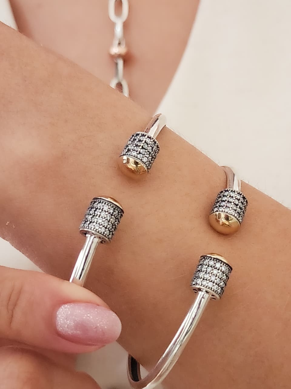Estelle Bangle