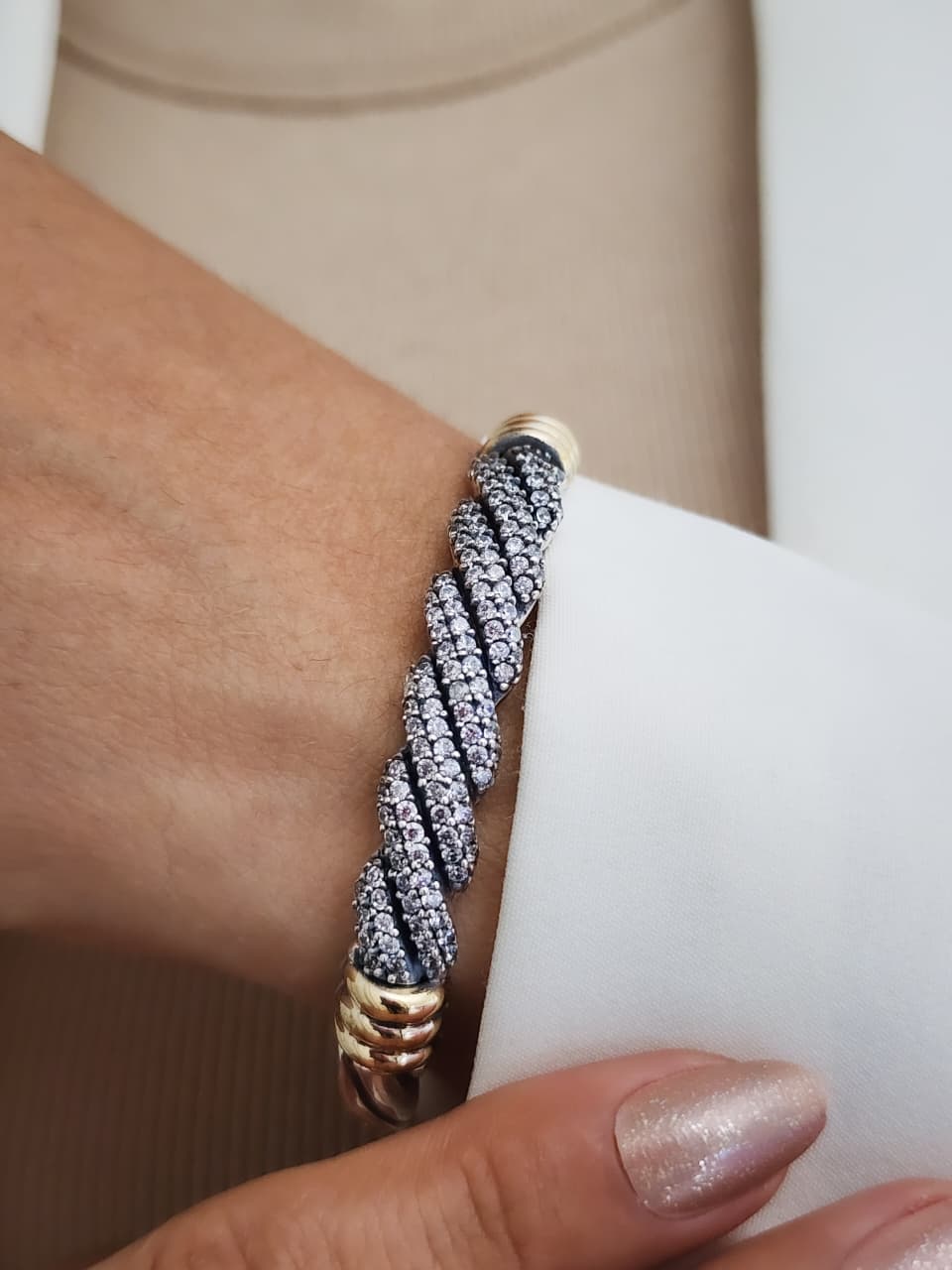 Lumiere Twist Bangle