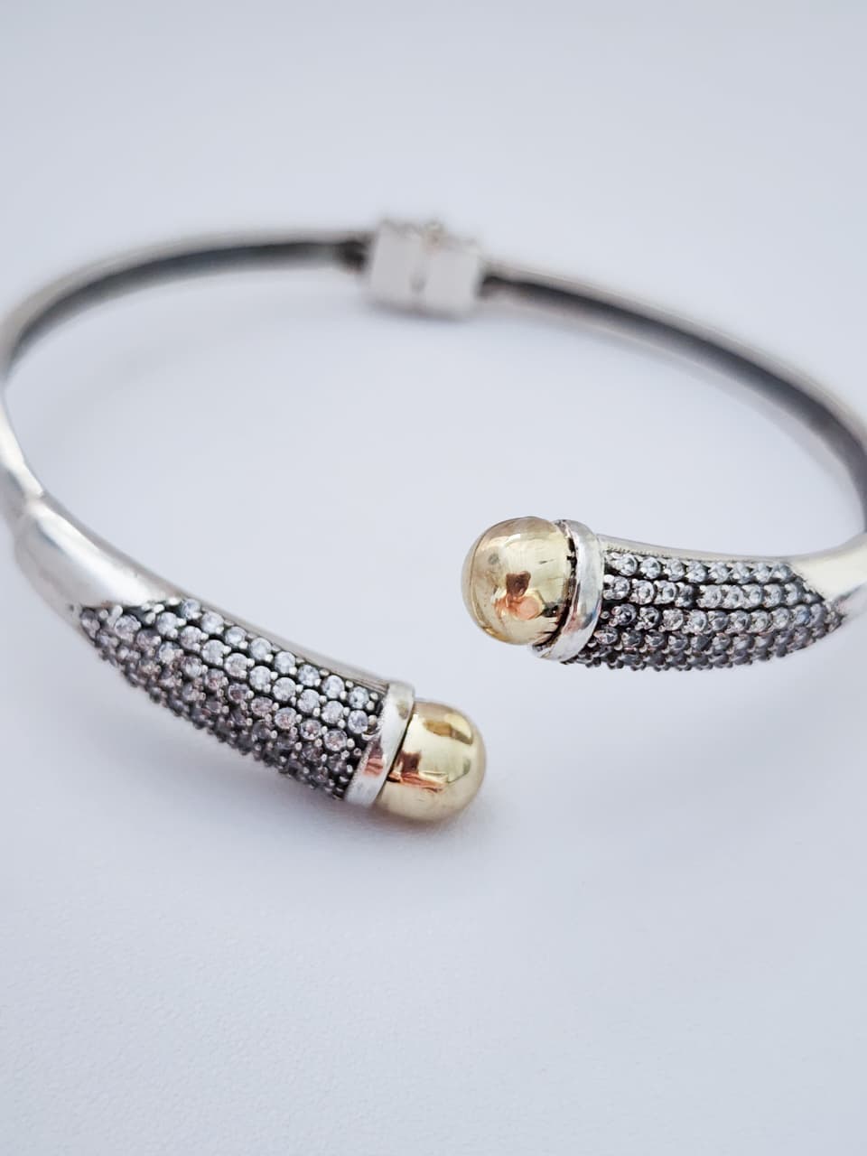 Lucienne Bangle